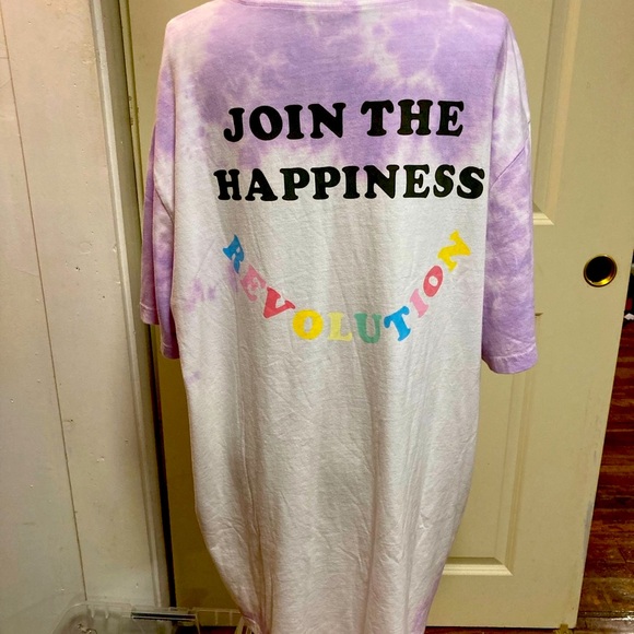 American Eagle join the happiness Revolution New! - Picture 8 of 13